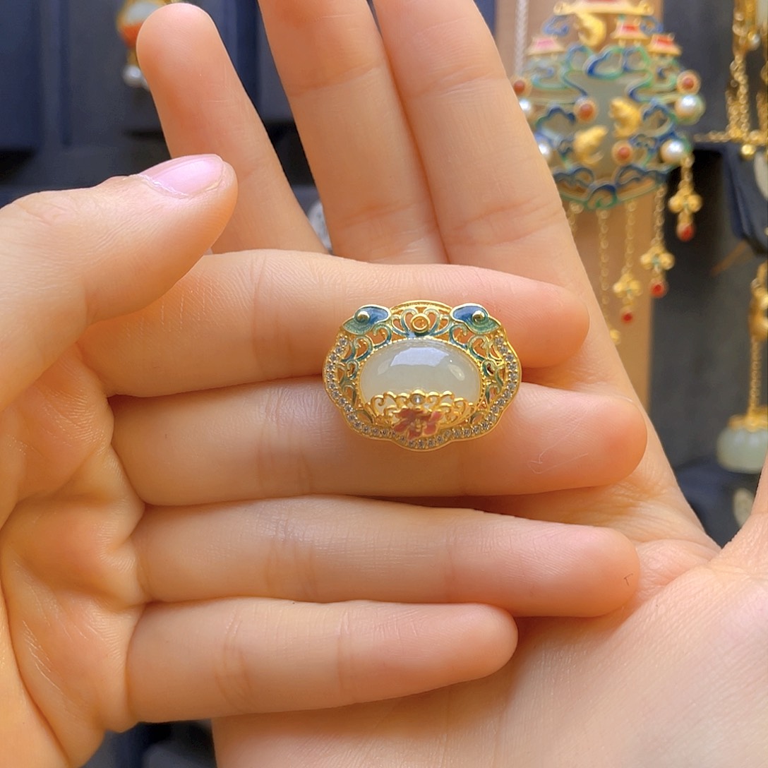 和田玉戒指银S925镀金镶嵌