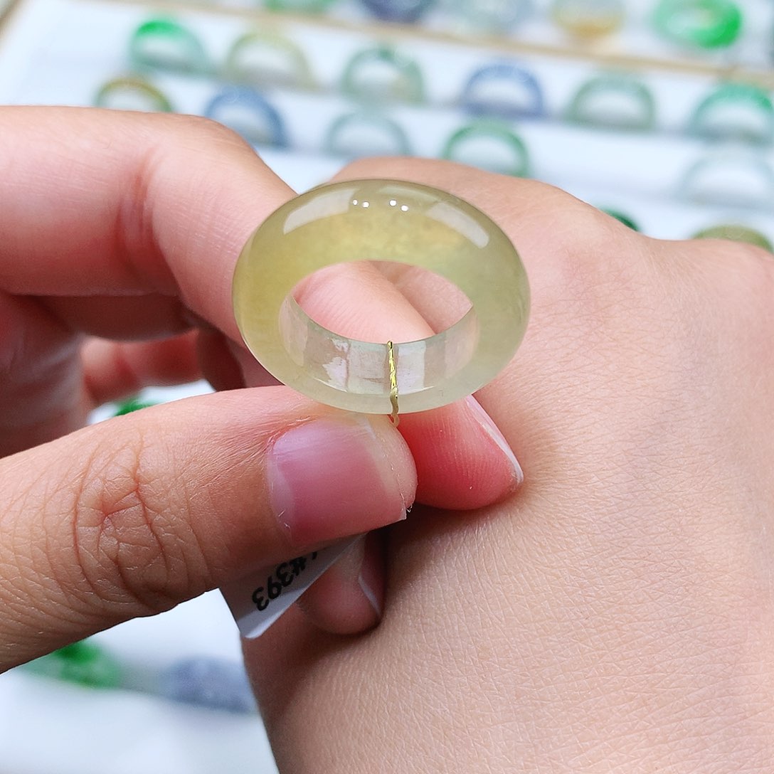 翡翠戒指未镶嵌8-9号冰润黄翡