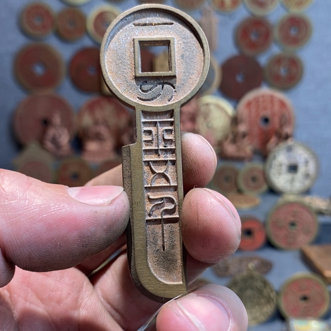 不***）花岗石铁合金现代工艺品挂饰吊坠