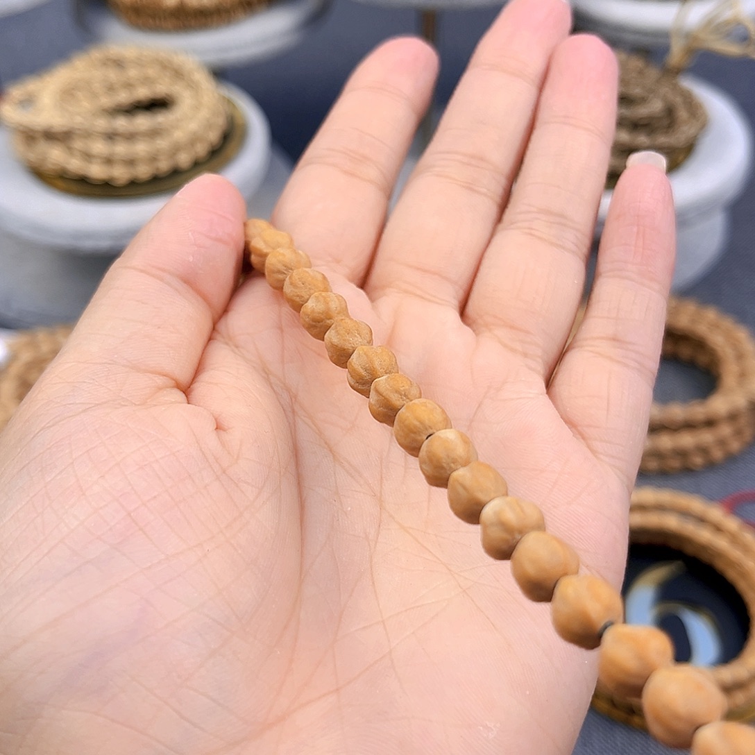 W***G柏香籽/百香籽吊坠