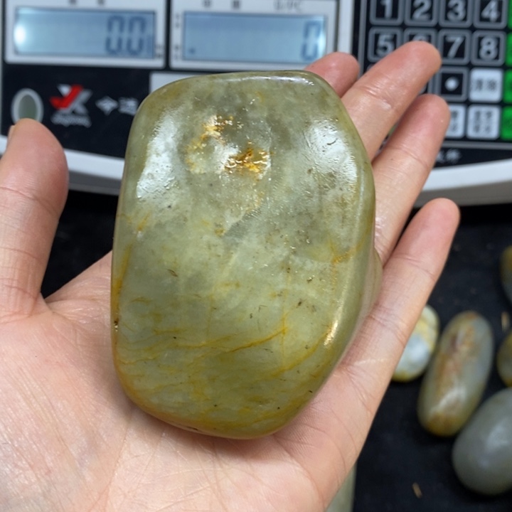 未镶嵌和田玉（糖玉）挂件