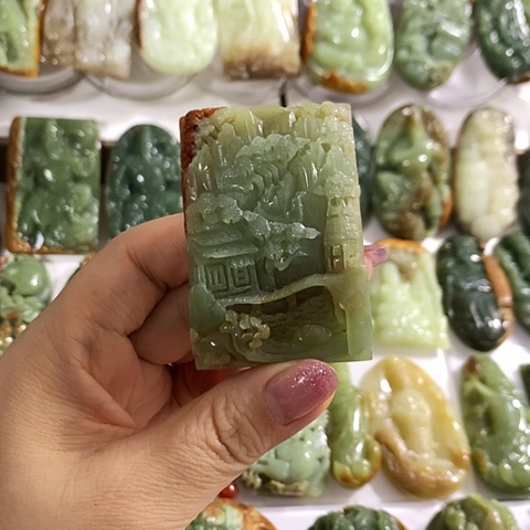 和田玉吊坠未镶嵌