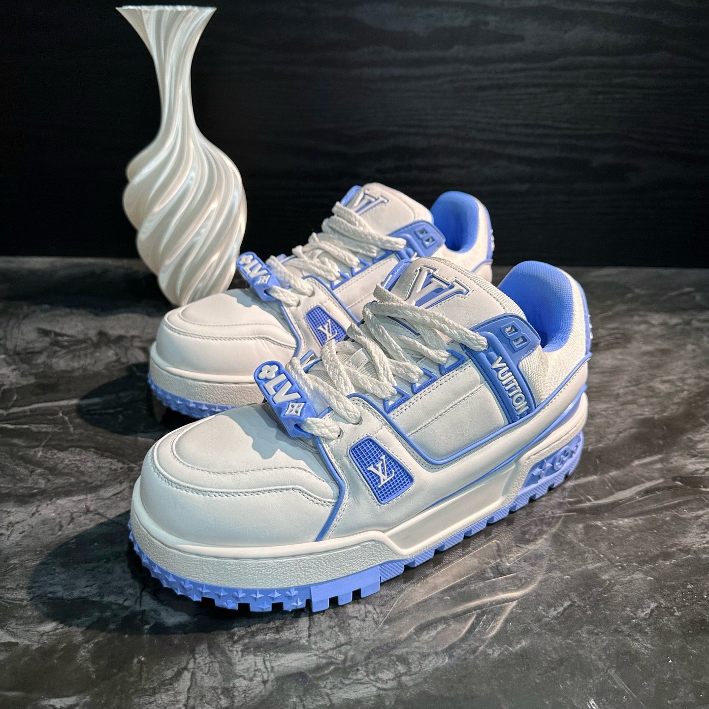 99新 LouisVuitton/路易威登 2245/39码/白蓝Trainer休闲鞋/准新