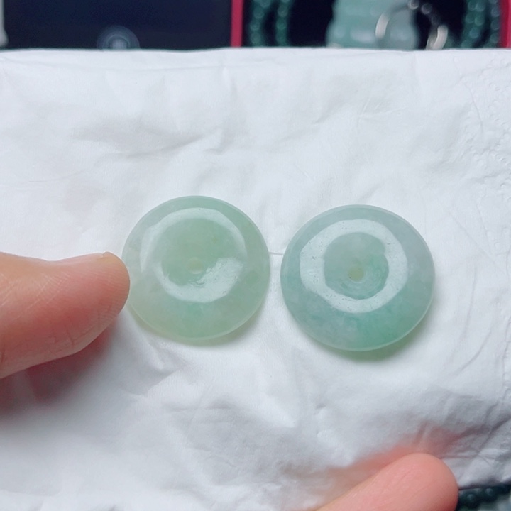 颈饰未镶嵌翡翠挂件