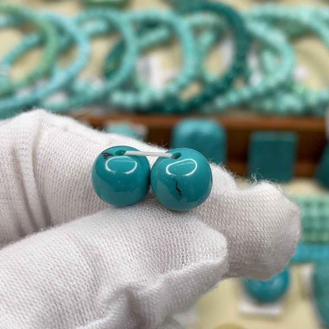 高****绿松石未镶嵌挂件