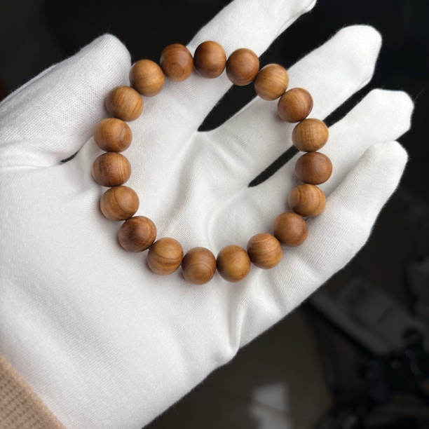 严选·老山檀香10.8/12糖蜜20颗，庙供味道纯正，无焦糖无奶香