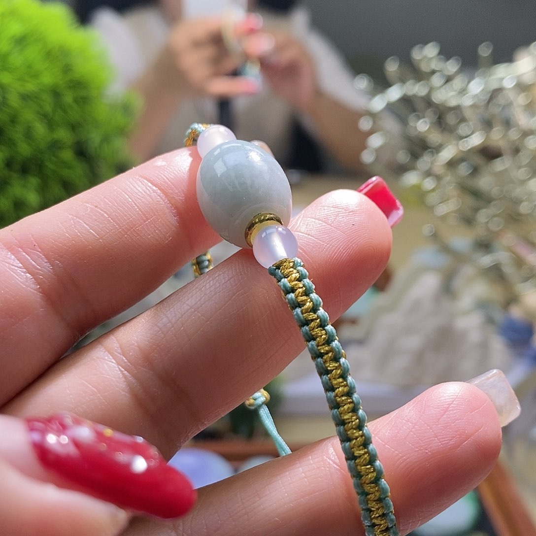 【闪购商品】翡翠颈饰未镶嵌路路