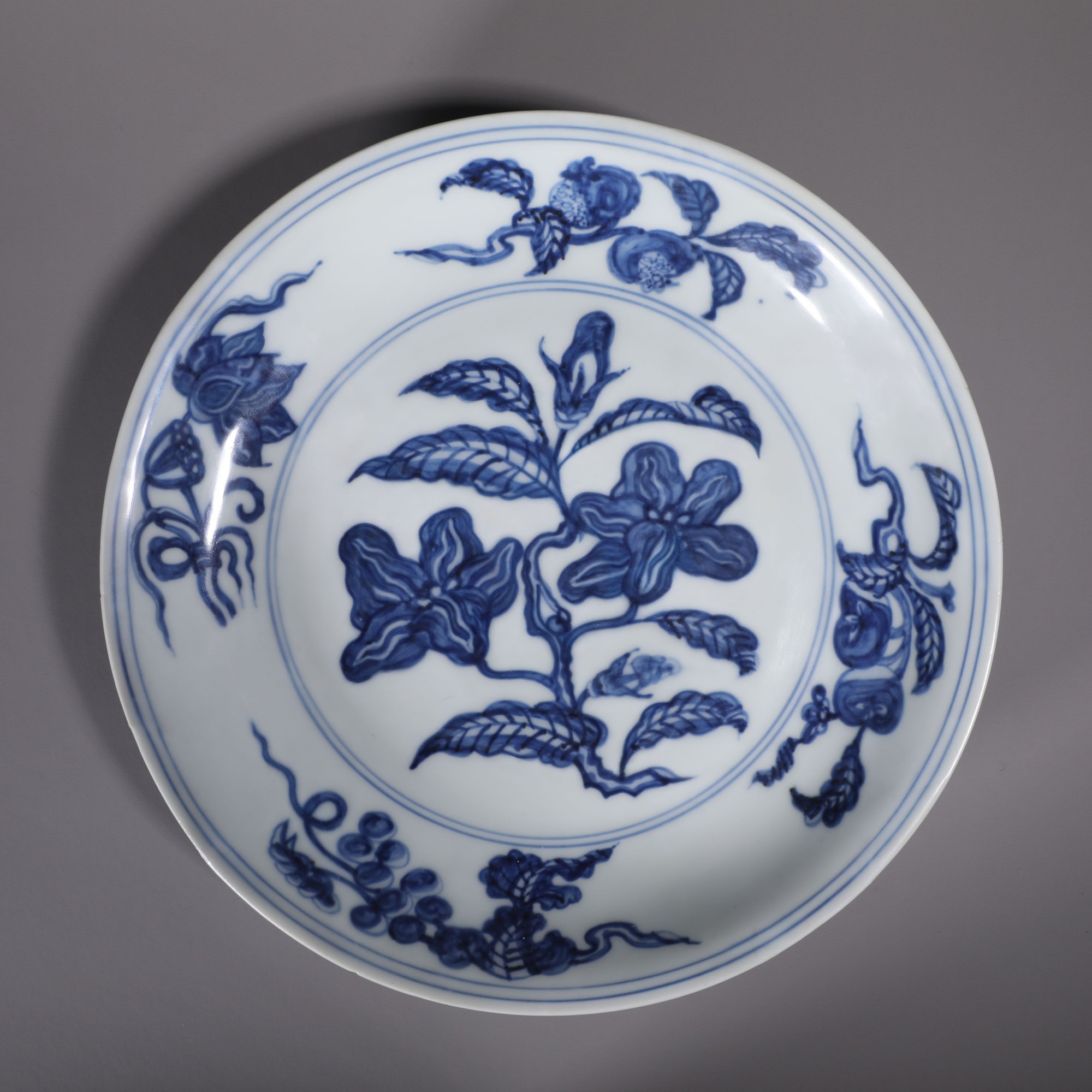 LOT122006 明弘治 青花栀子花纹大盘 古董拍卖