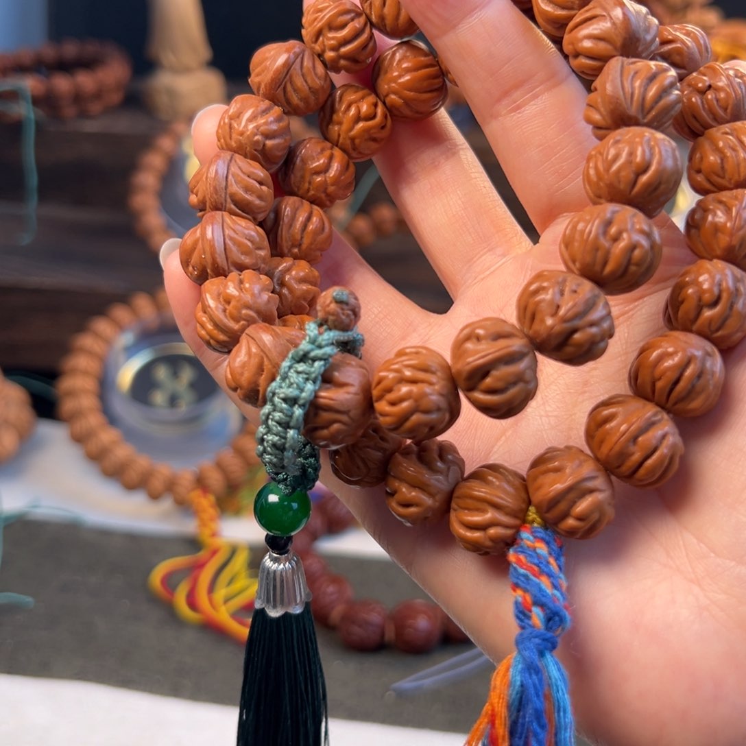 【闪购商品】桃核吊坠宜15+玉龙脊加红魔两条