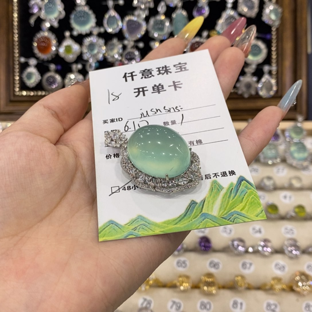 蛇纹石玉银S925镶嵌颈饰j****s