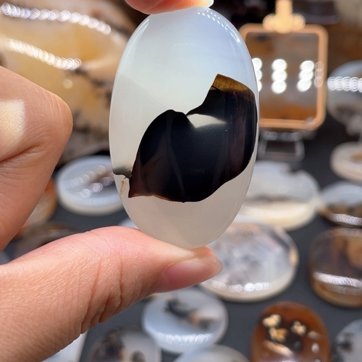 玛瑙/玉髓颈饰合金