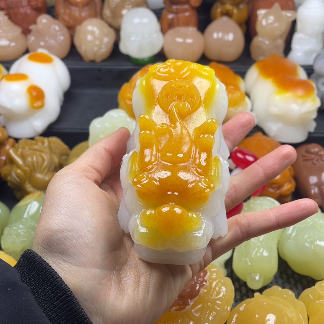 玉石雕刻摆件  麒麟