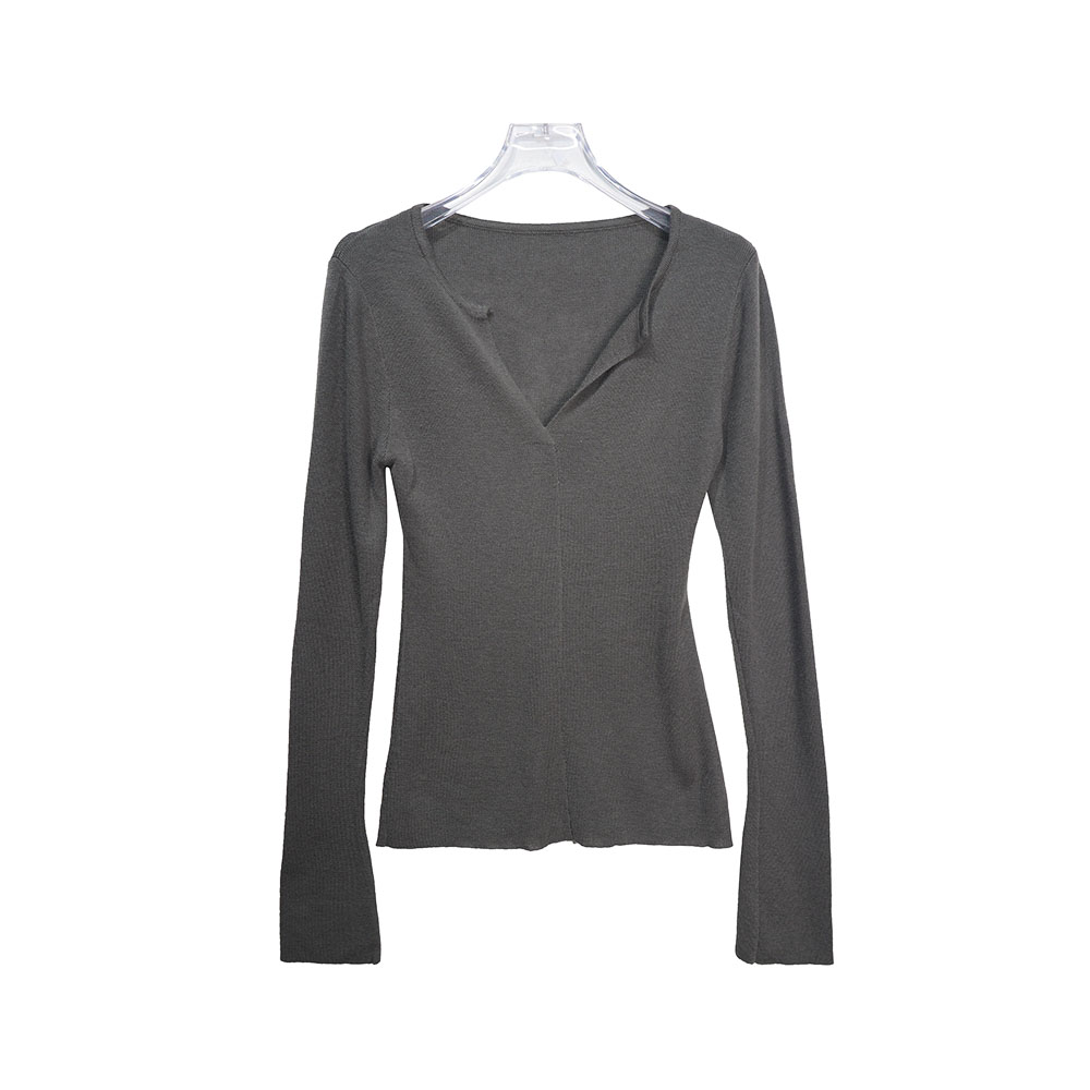 X3534-1【苏琳琳】简约显瘦不规则时尚温柔风气质v领法式长袖内搭3Q