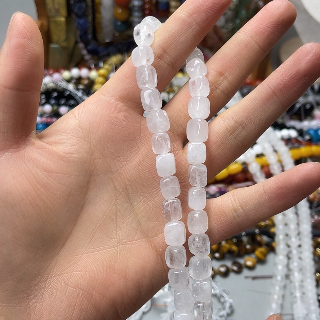 玛瑙/玉髓未镶嵌珠宝半成品白水随行方块一条