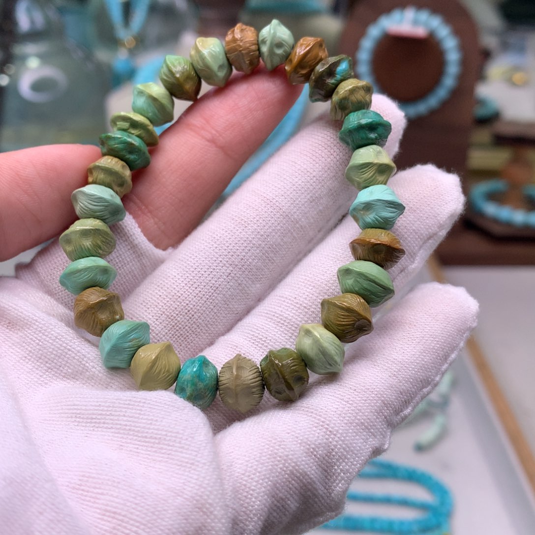 绿松石配饰未镶嵌