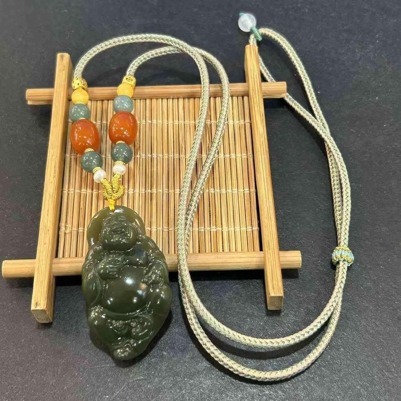 沙枣青逍遥佛项链