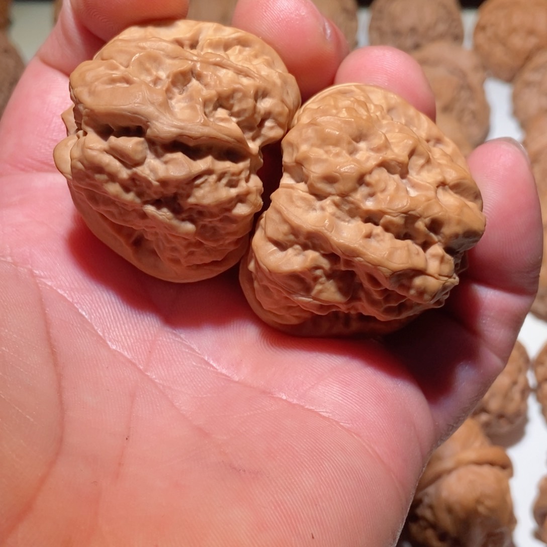 文玩核桃把件信***;蛤蟆头42