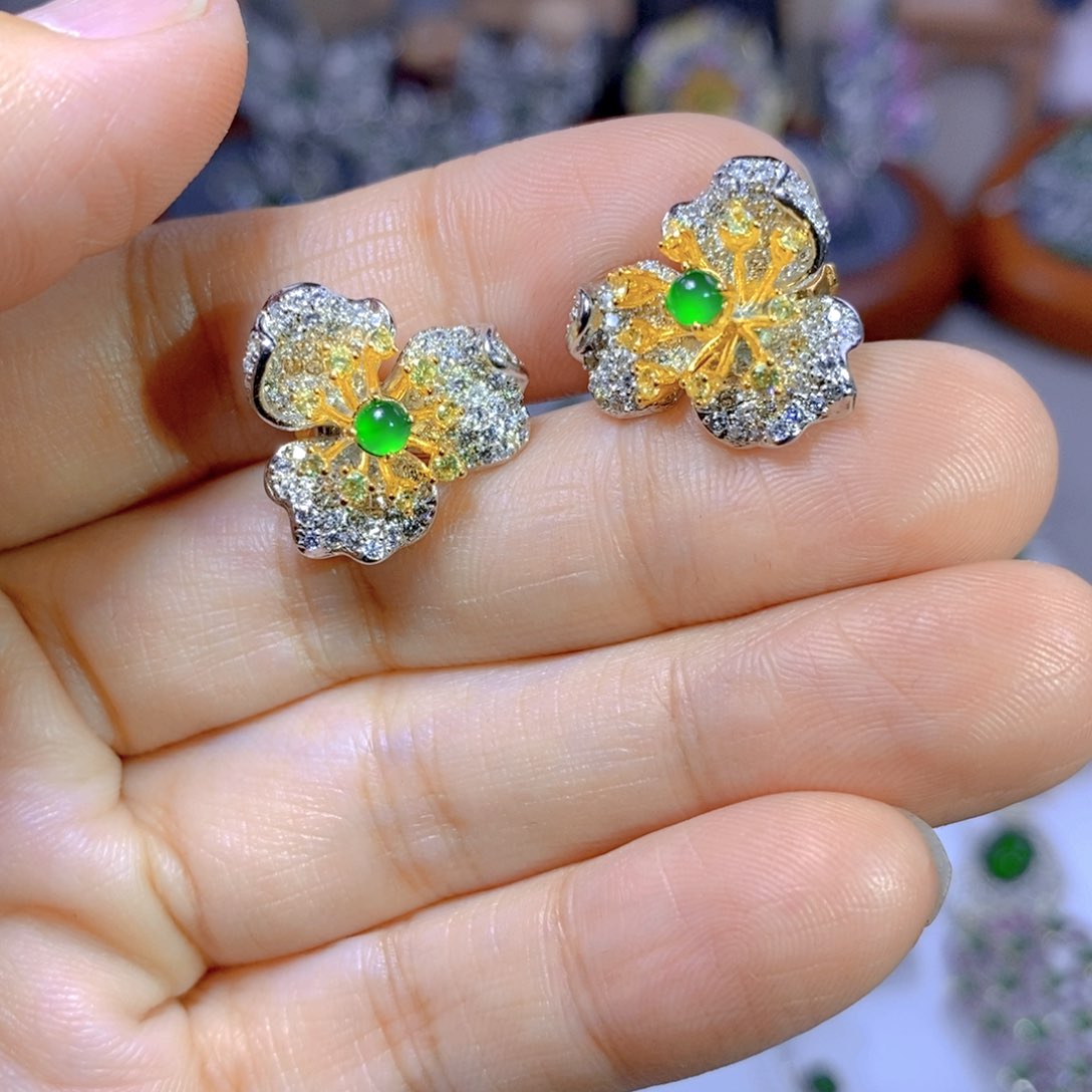 翡翠颈饰银S925镶嵌天然翡翠