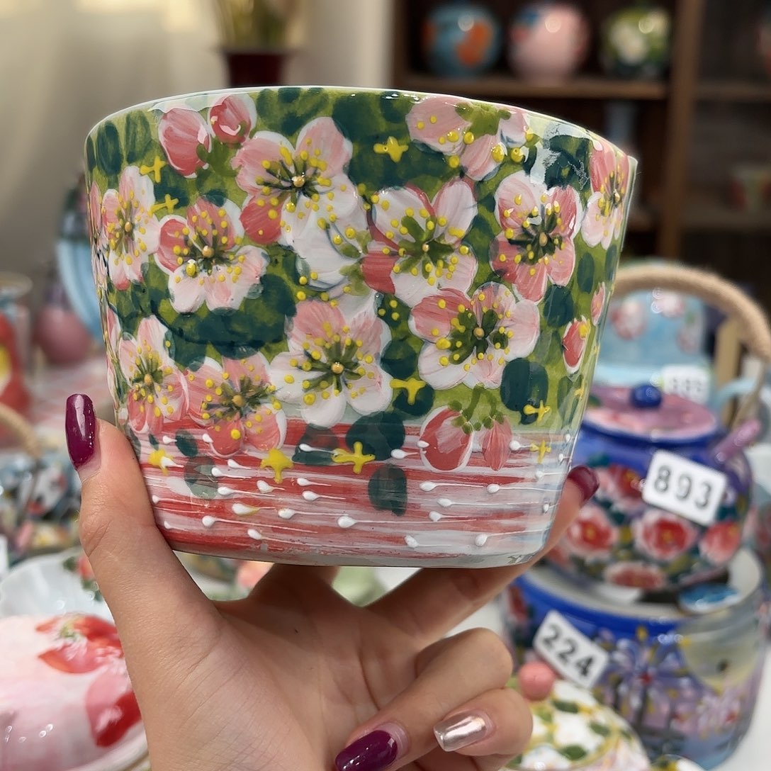 瓷片bhhhgghhhhhhhj