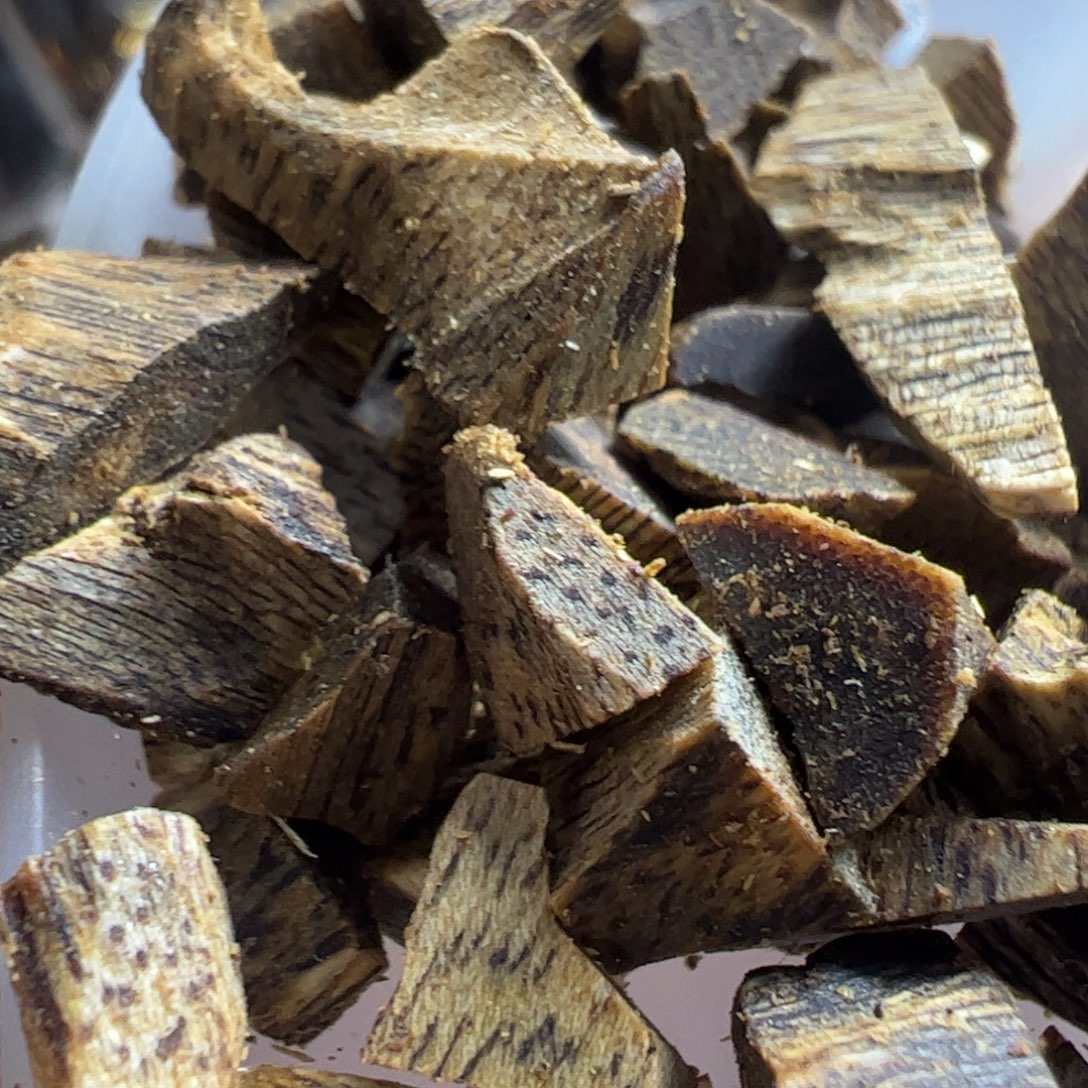 沉香沉香碎屑乌身圆叶米粒50克