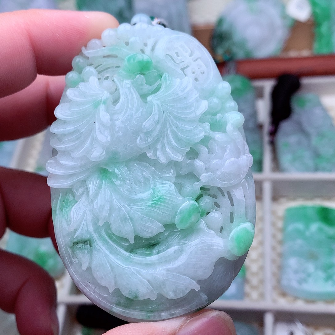 翡翠未镶嵌吊坠(不含链)