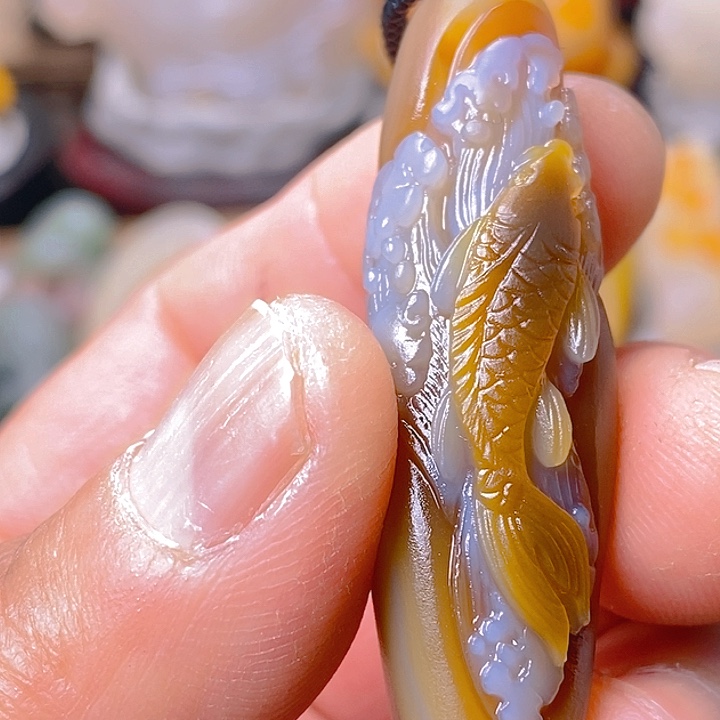 玛瑙/玉髓颈饰未镶嵌孔*