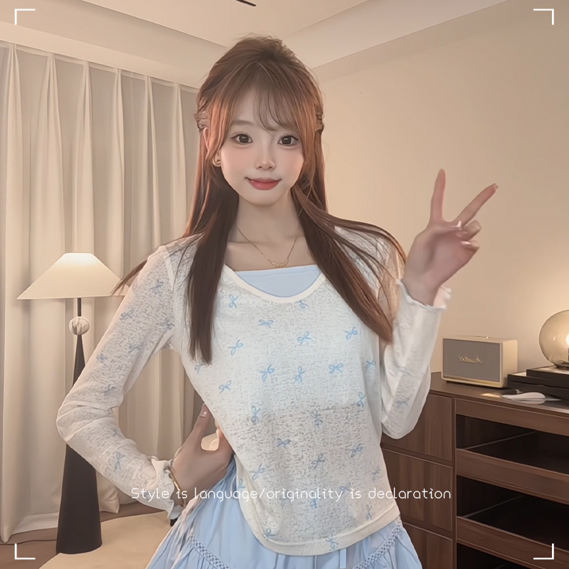 蓝色满印蝴蝶结吊带假两件抽绳设计别致宽松长袖甜美减龄薄款罩衫