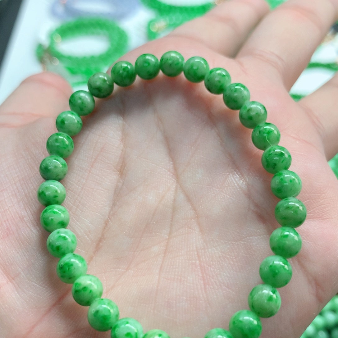 翡翠未镶嵌手链翡翠