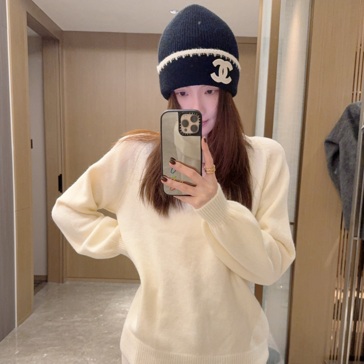 One Studio【v领可贴肤穿针织毛衣】