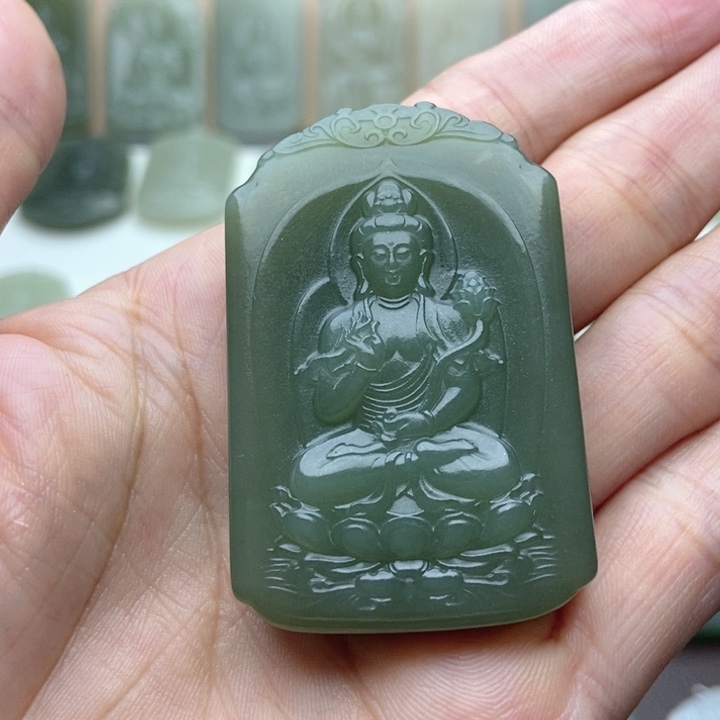 和田玉未镶嵌颈饰