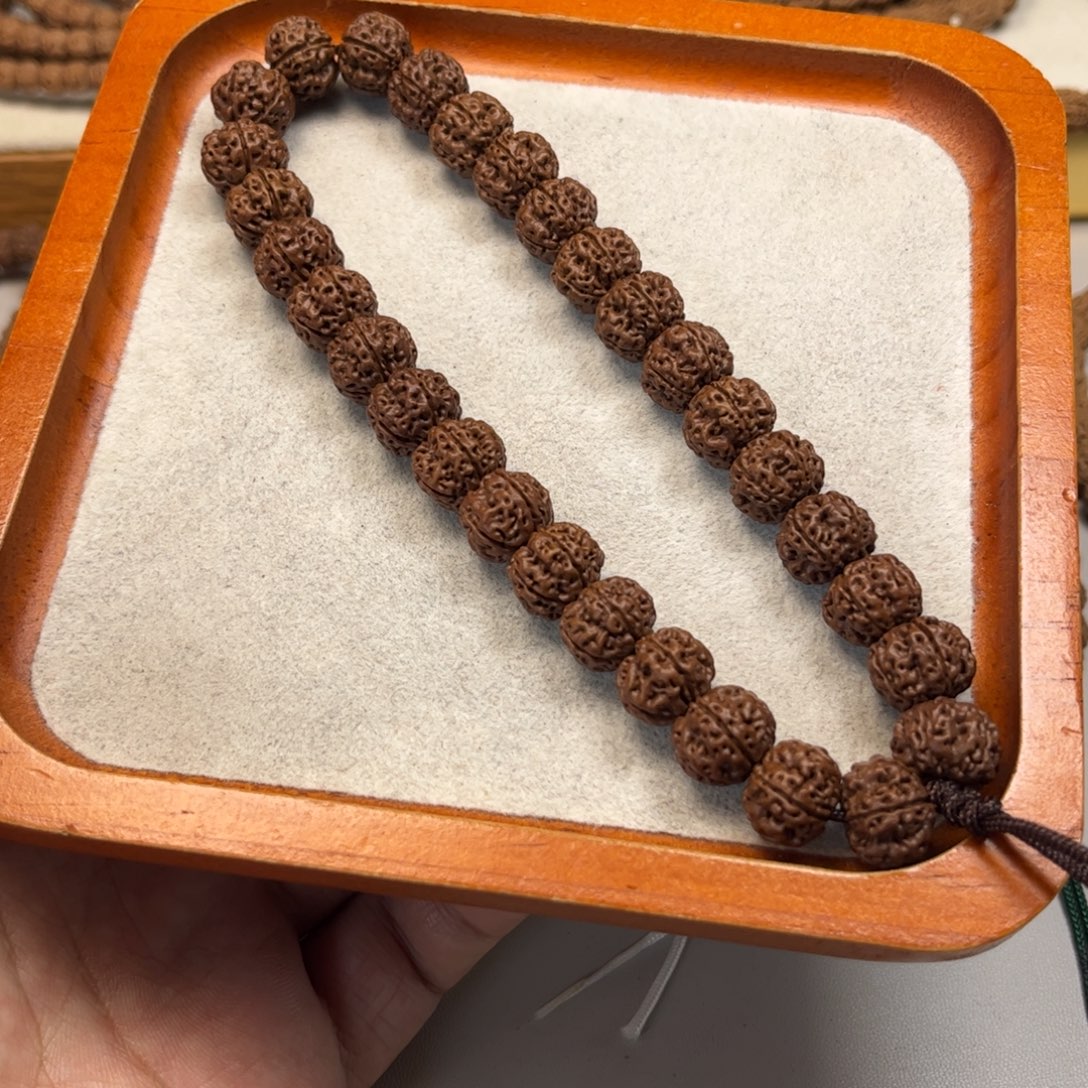 手串金刚菩提凹底梅花