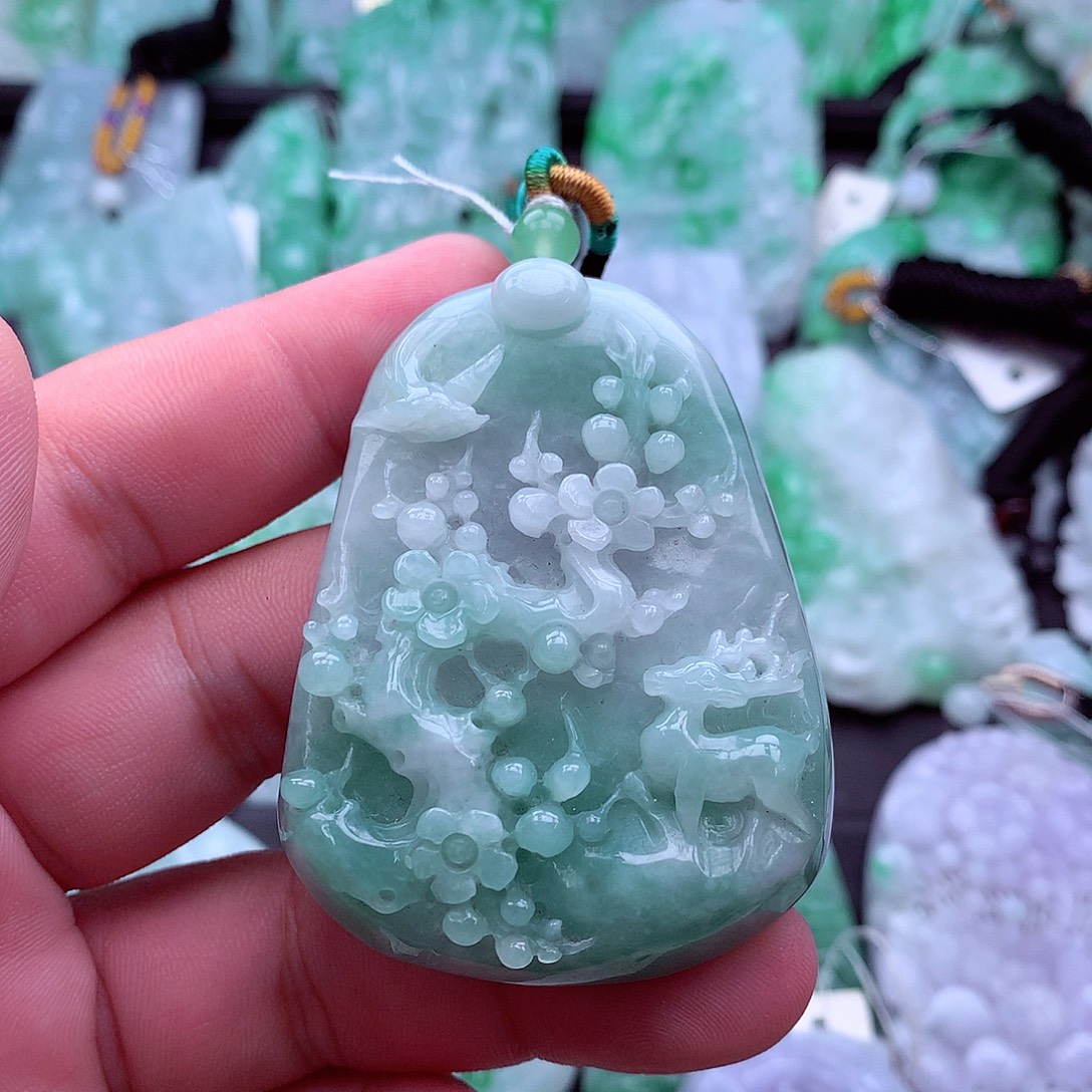 翡翠未镶嵌吊坠(不含链)