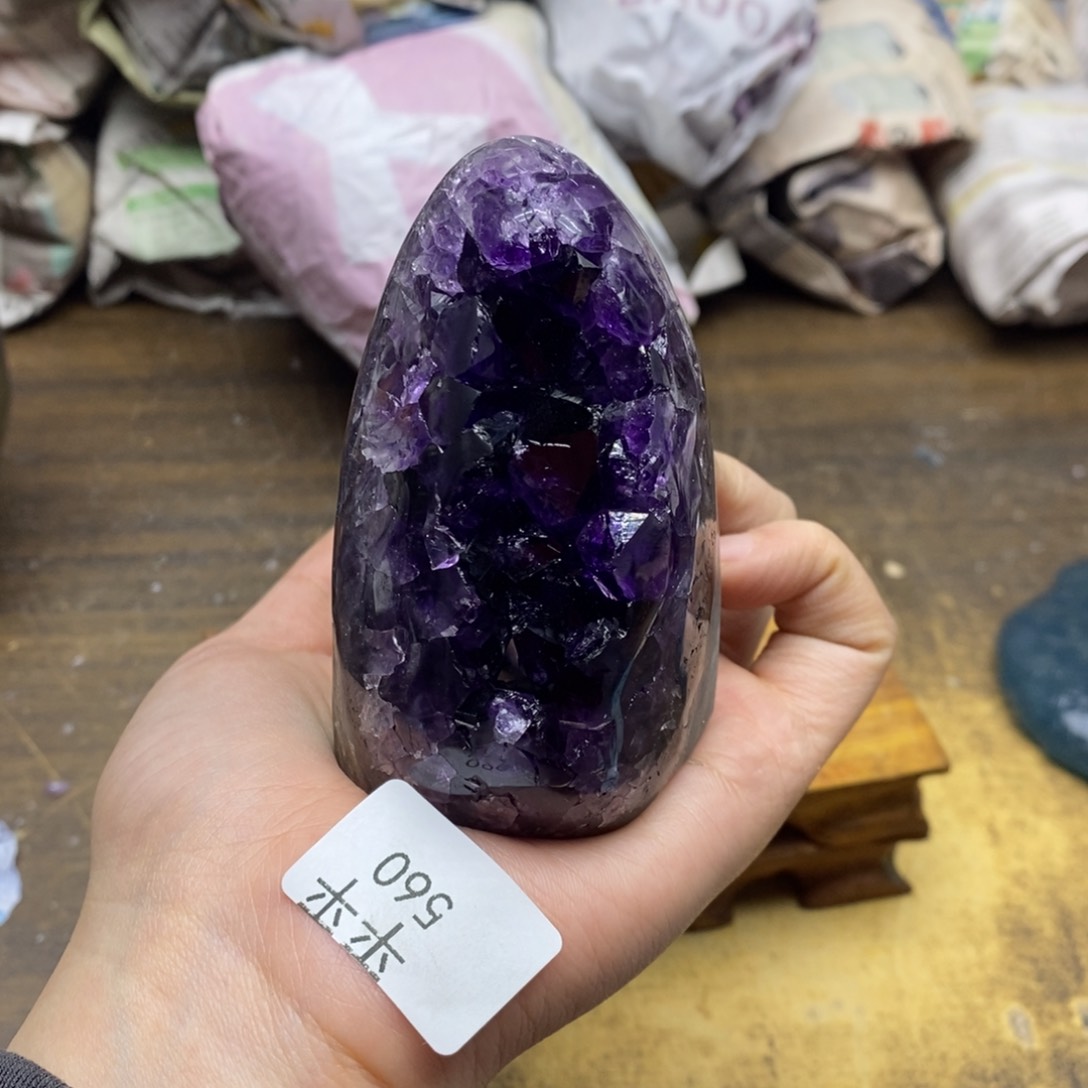 紫晶乌拉圭未镶嵌