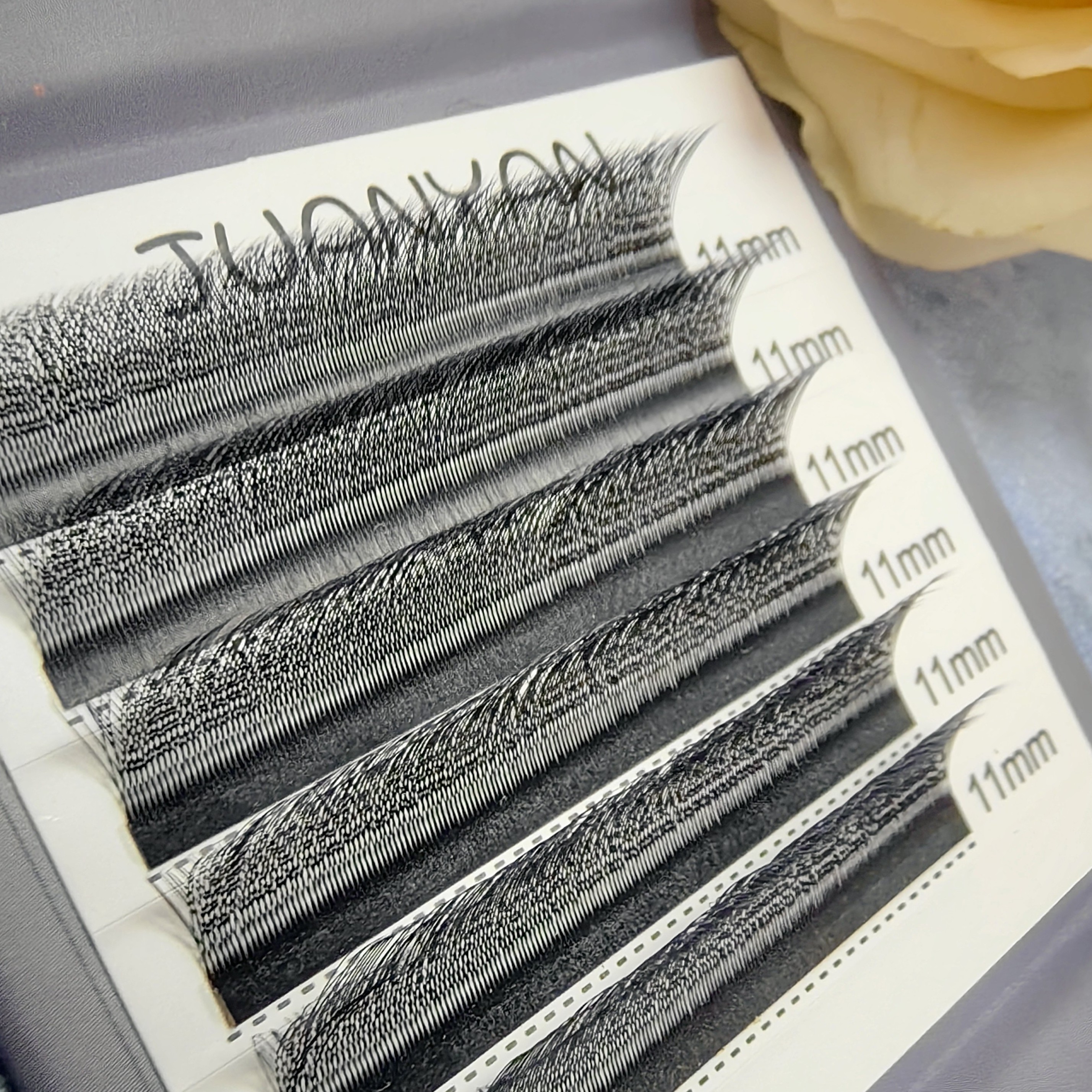 涓烟柔软自然灵动空气感日系浅棕色单根扁毛假睫毛（新老包装）