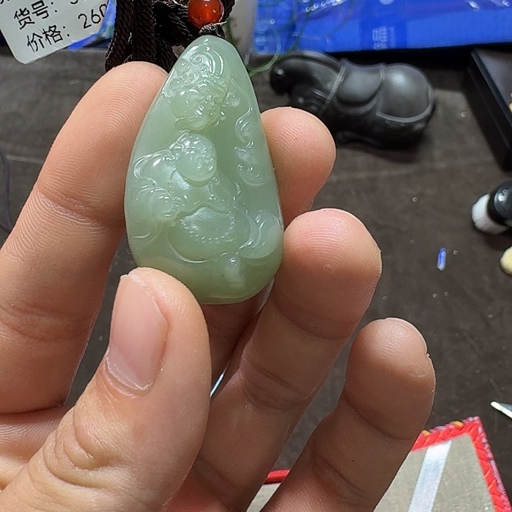 未镶嵌和田玉（糖玉）车挂