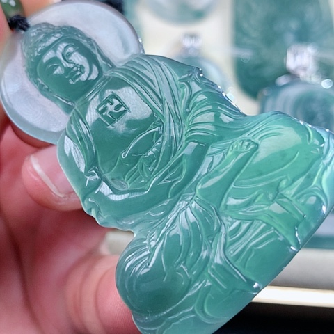 【闪购商品】翡翠颈饰未镶嵌天然翡翠