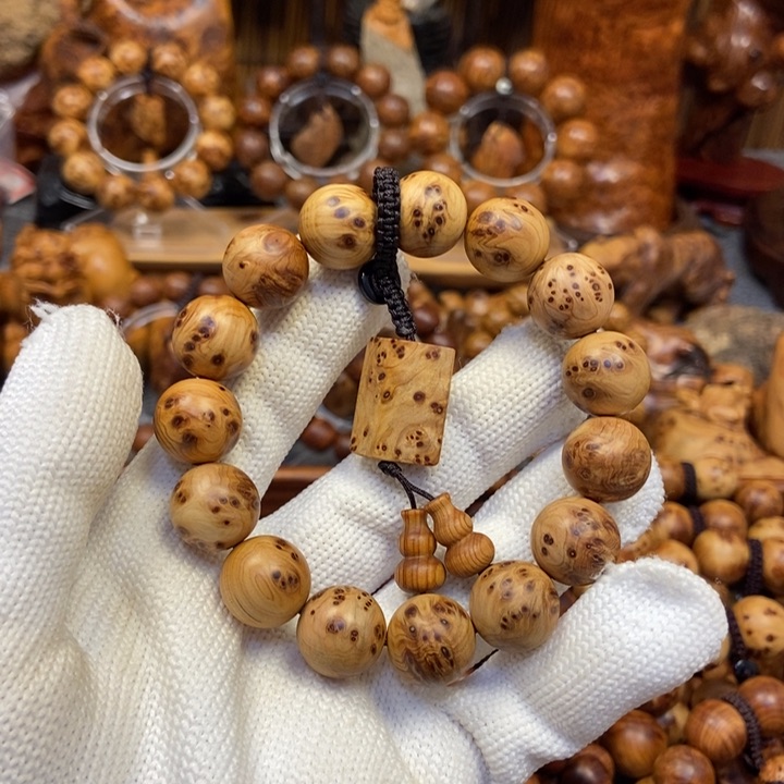 柏木太行崖柏1.5雀眼留疤