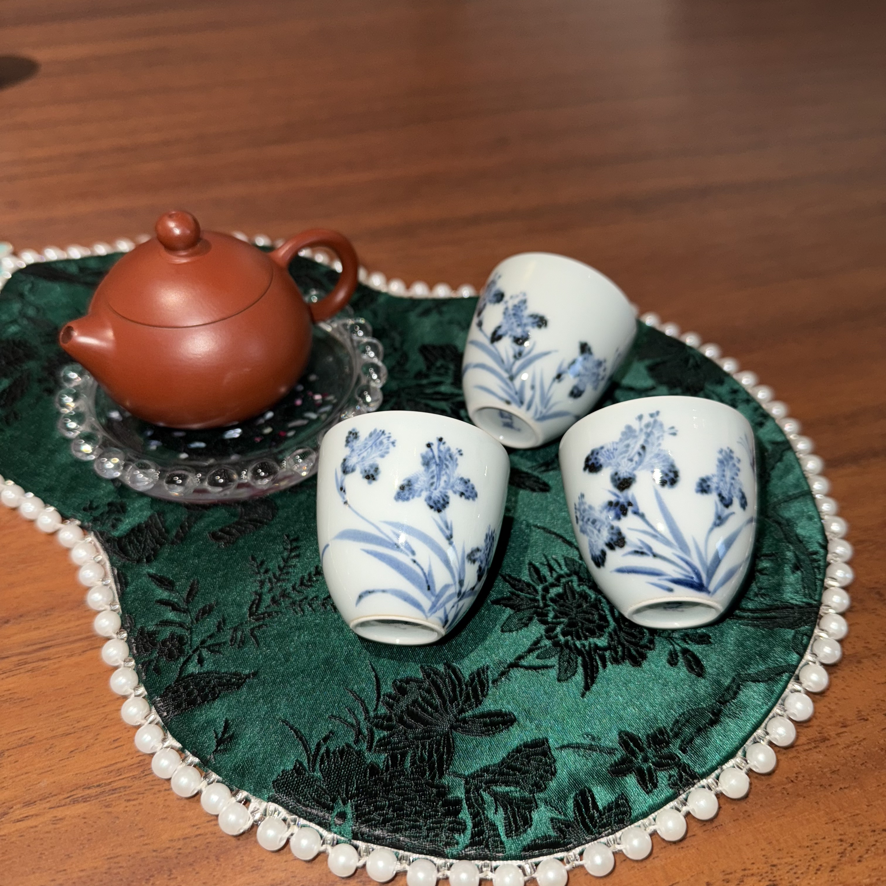 【瓷都甄选】松风馆藏青花鸢尾花宝莲花岩茶拇指小杯茶杯