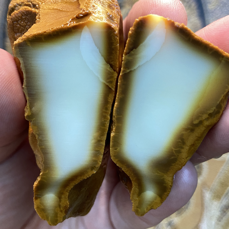 白蜡蜜蜡原石98.7g白度好，蜡质浓郁醇厚，可以切11.12同料手串