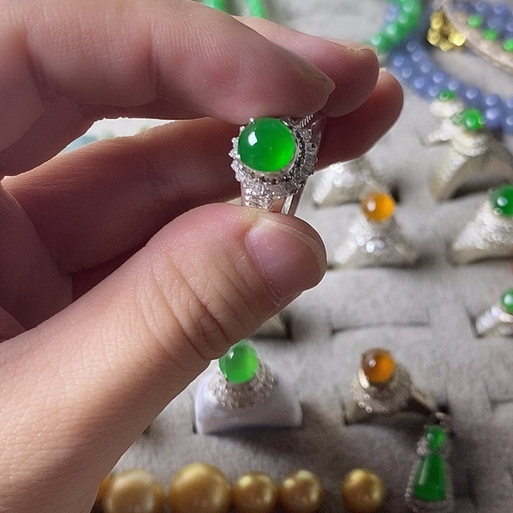 L****翡翠未镶嵌戒指翡翠冰种