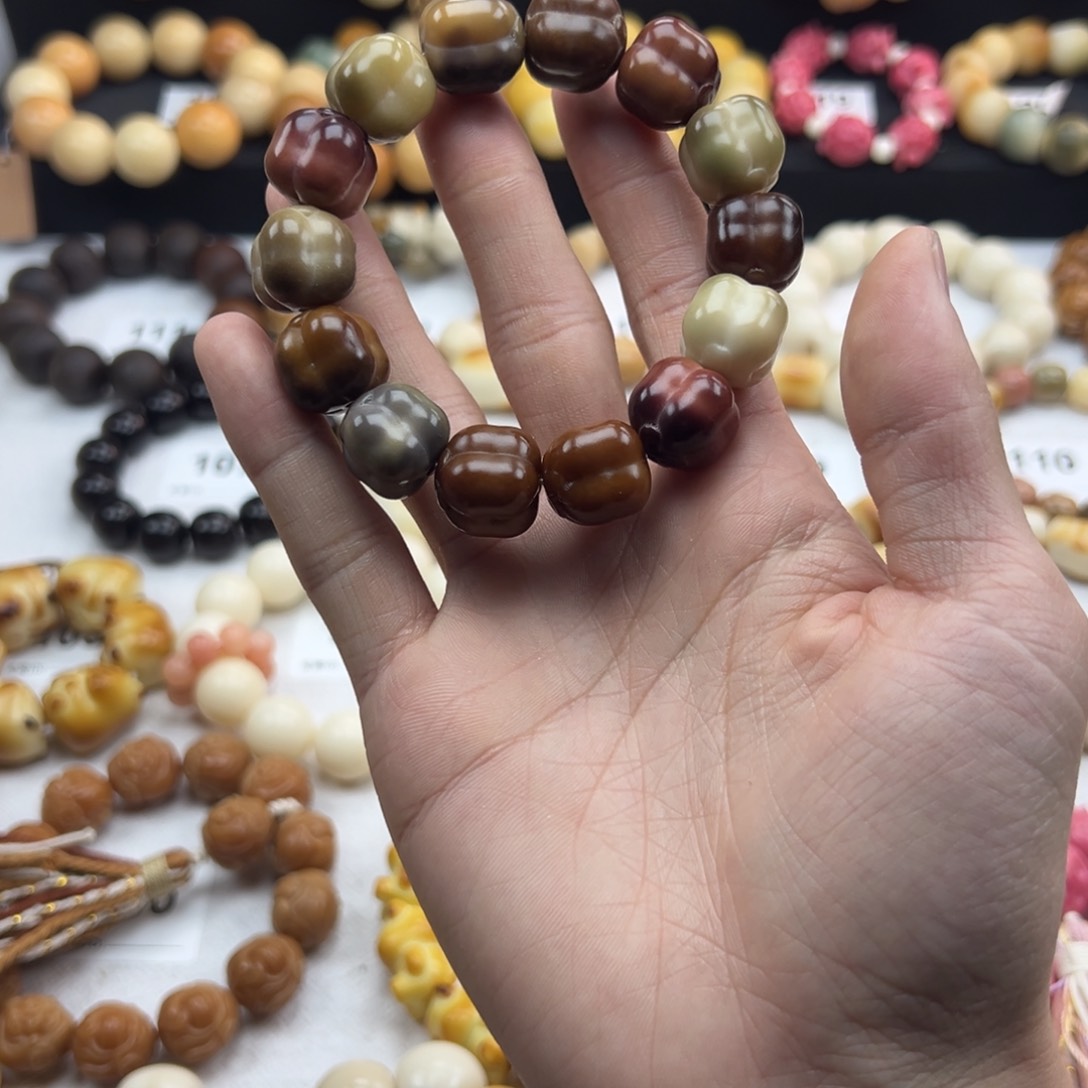 白玉菩提吊坠全品