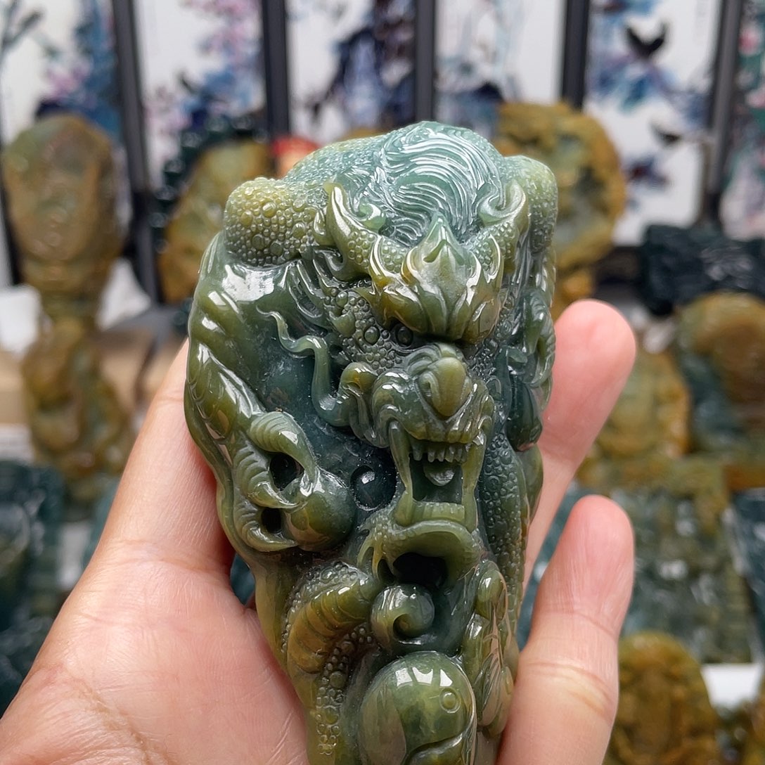 翡翠未镶嵌颈饰天然翡翠a货龙