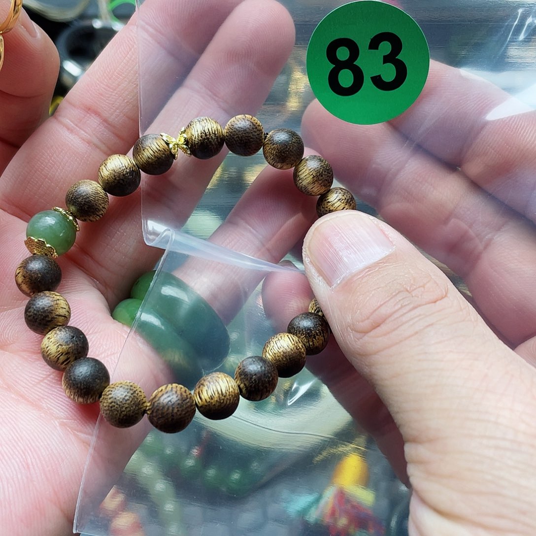 未镶嵌手链和田玉回**笑