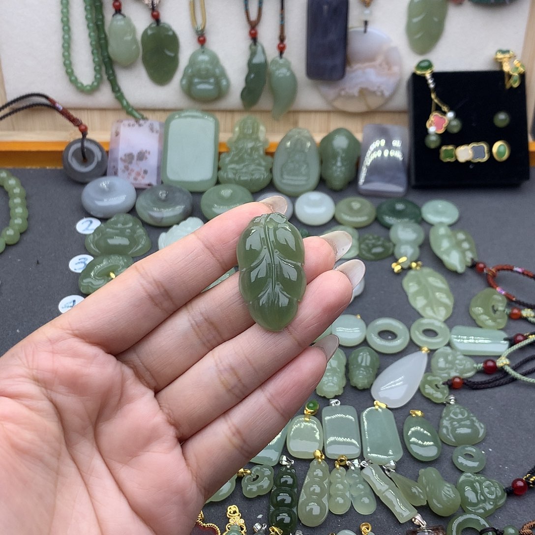 和田玉吊坠(不含链)未镶嵌