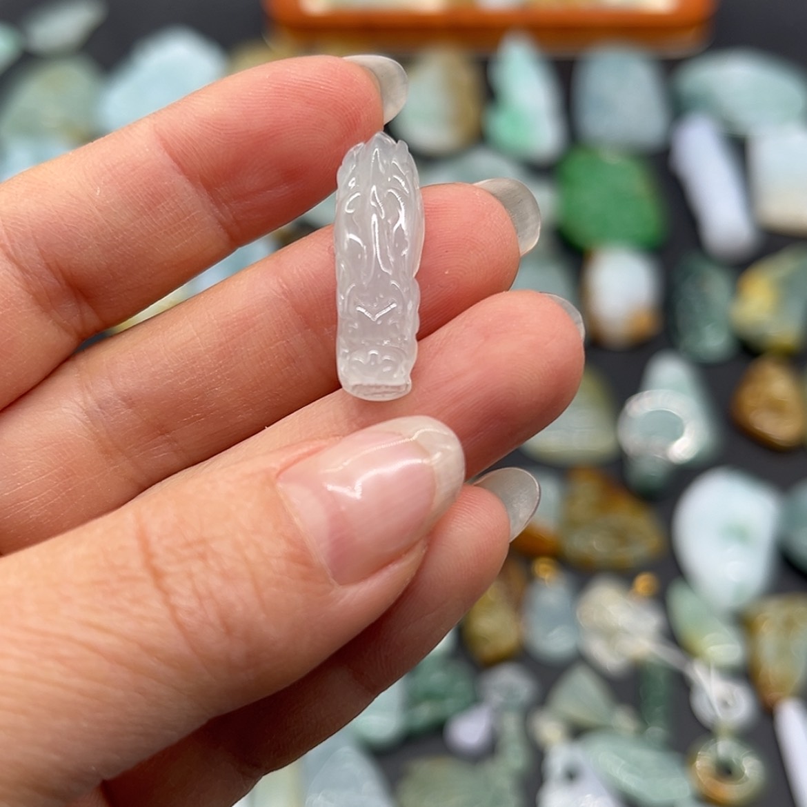 【闪购商品】翡翠颈饰未镶嵌龙头