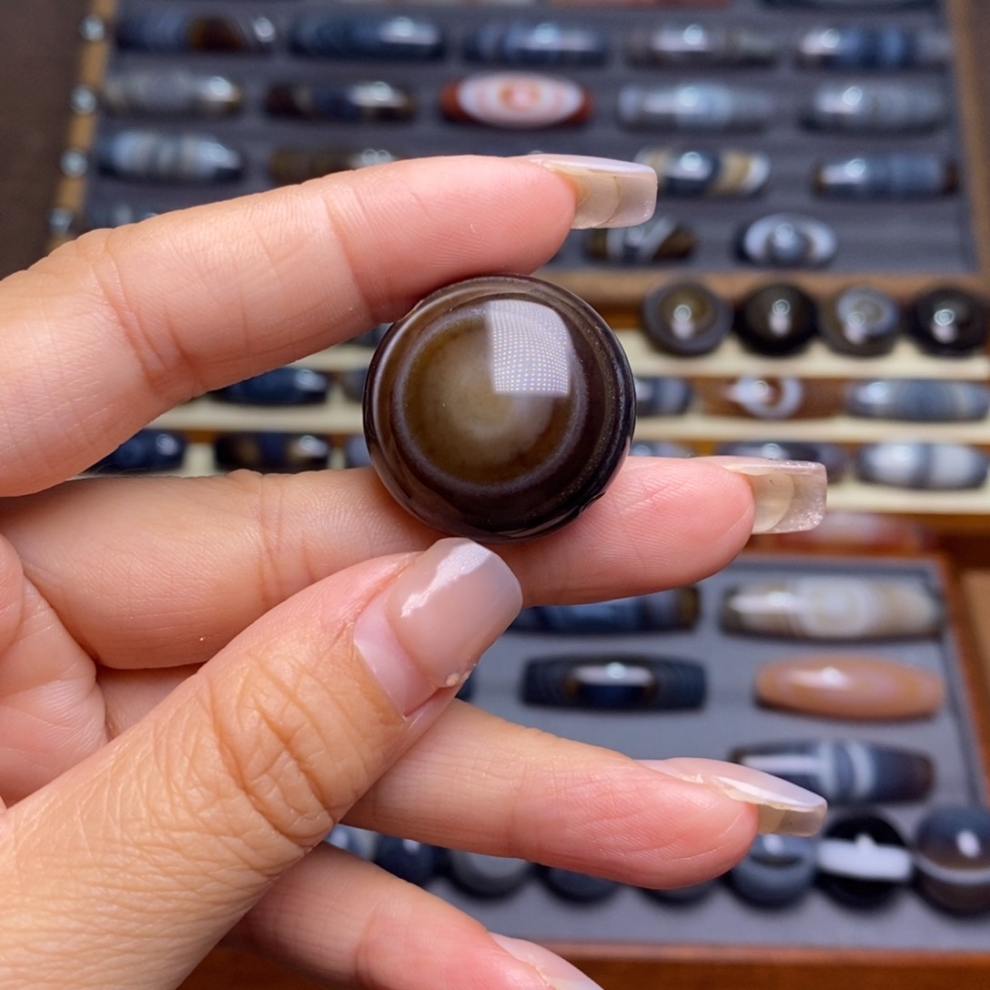 玛瑙/玉髓未镶嵌珠宝半成品