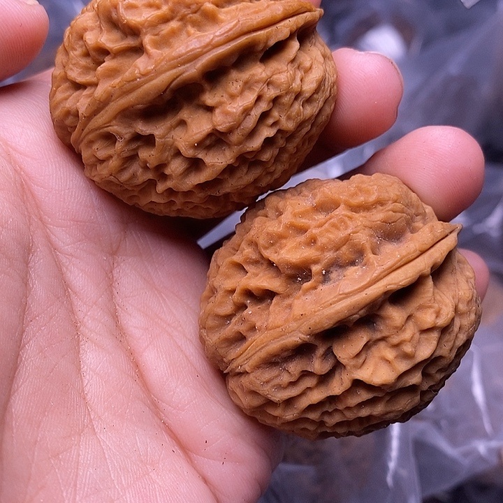 文玩核桃把件   70