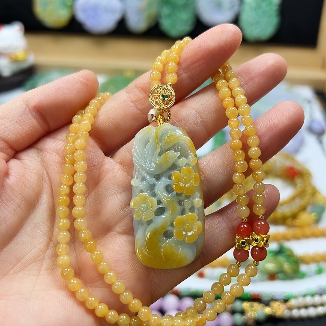 翡翠未镶嵌颈饰吊坠