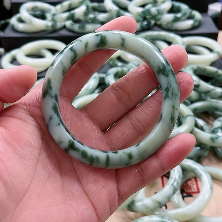 【闪购商品】透闪石-蛇纹石玉未镶嵌手镯暗**影