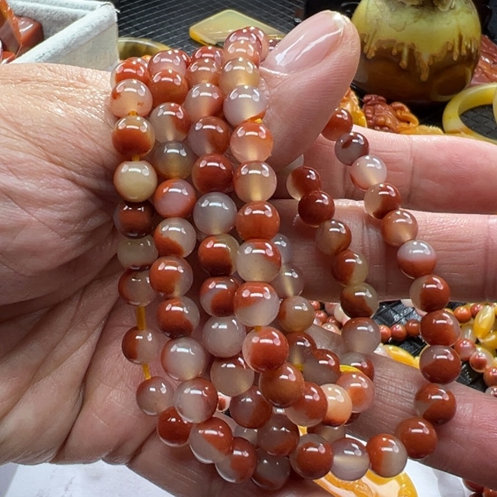 石英质玉（黄龙玉）颈饰未镶嵌